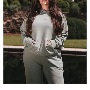 Tribe Kelly butter sweats set- great condition! Sage free.